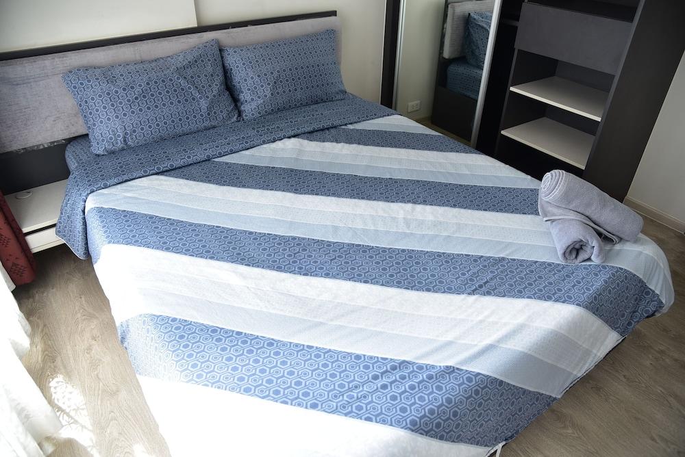 The Base Central Pattaya by Arawat