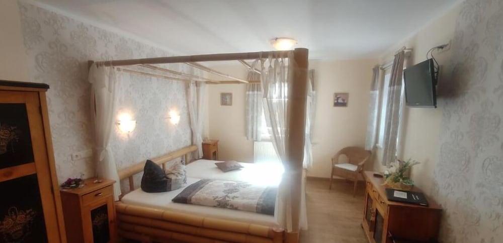 Antikhotel Steinbacher Hof