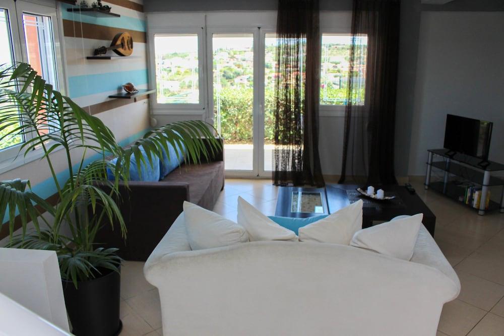 Just Home -Rethymnon