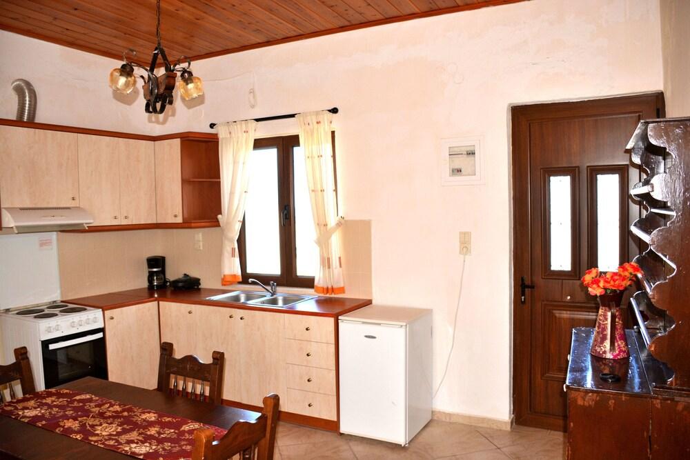 Luxury Apartment in Eleftherna SATRA