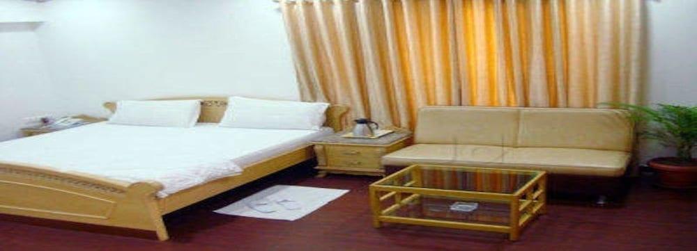 Sana Heritage Inn Hyd