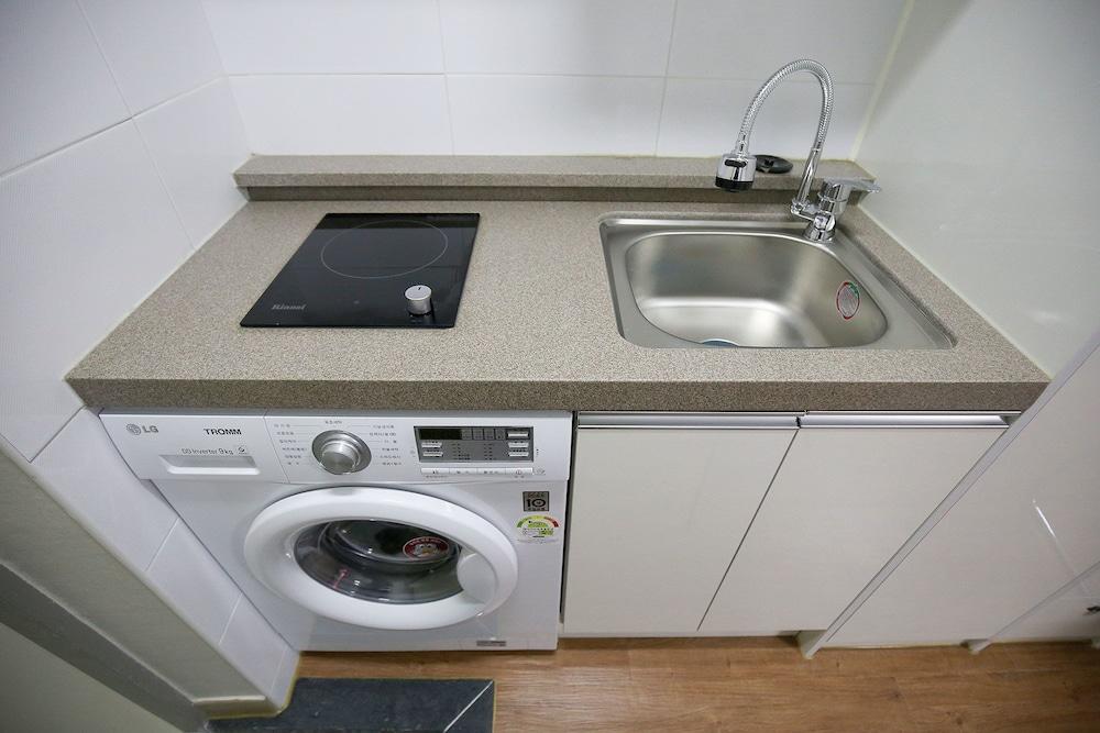 Crystal Residence Hotel