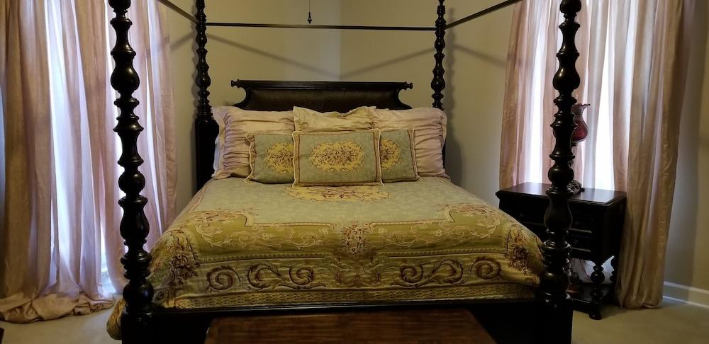 Magnolia Plantation B&B