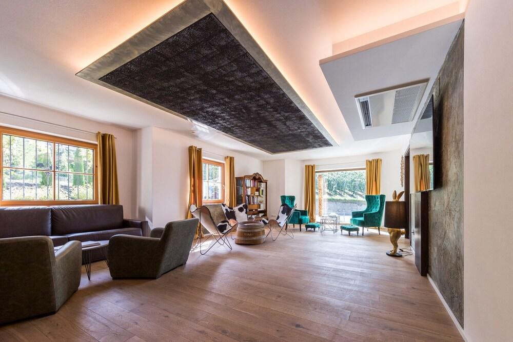 Hotel Der Weinmesser