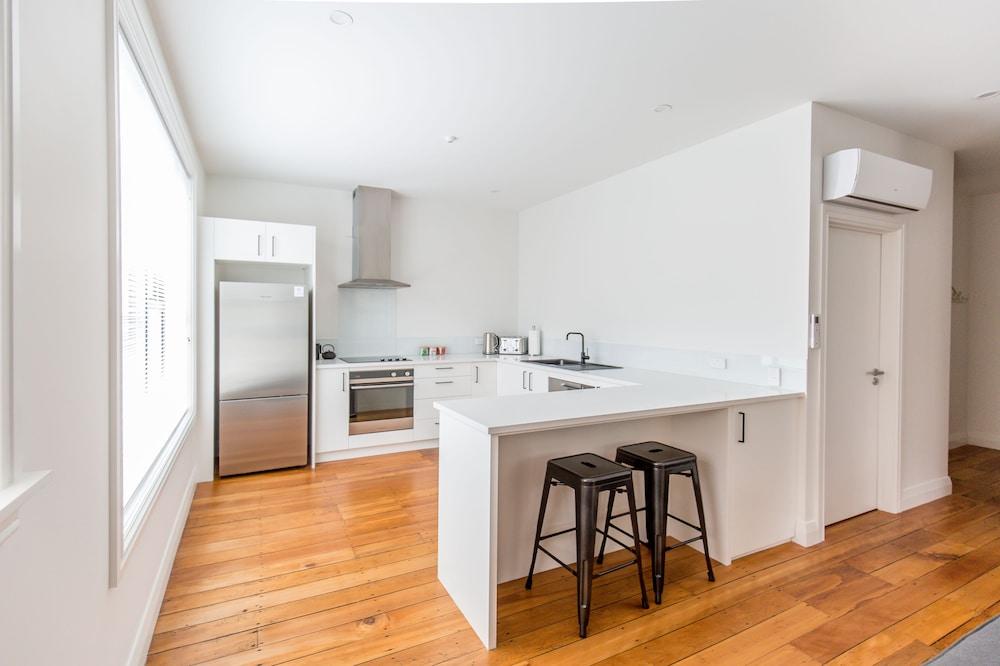 Provincial Apartment 2