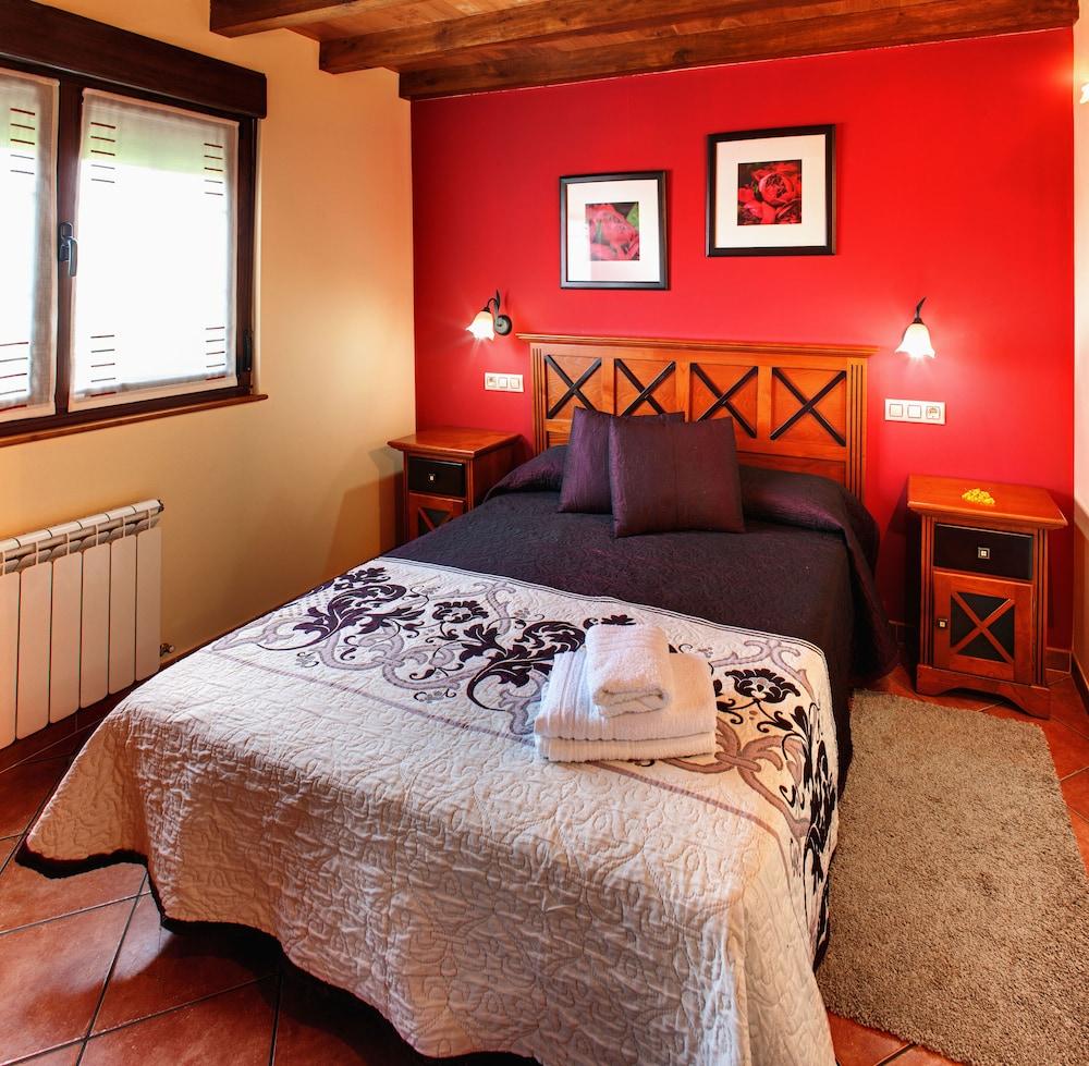 Apartamentos Rurales La Torre