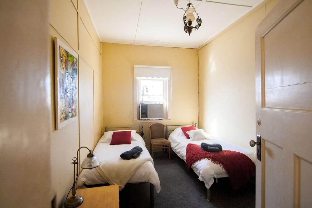 Charleston House - Mathoura