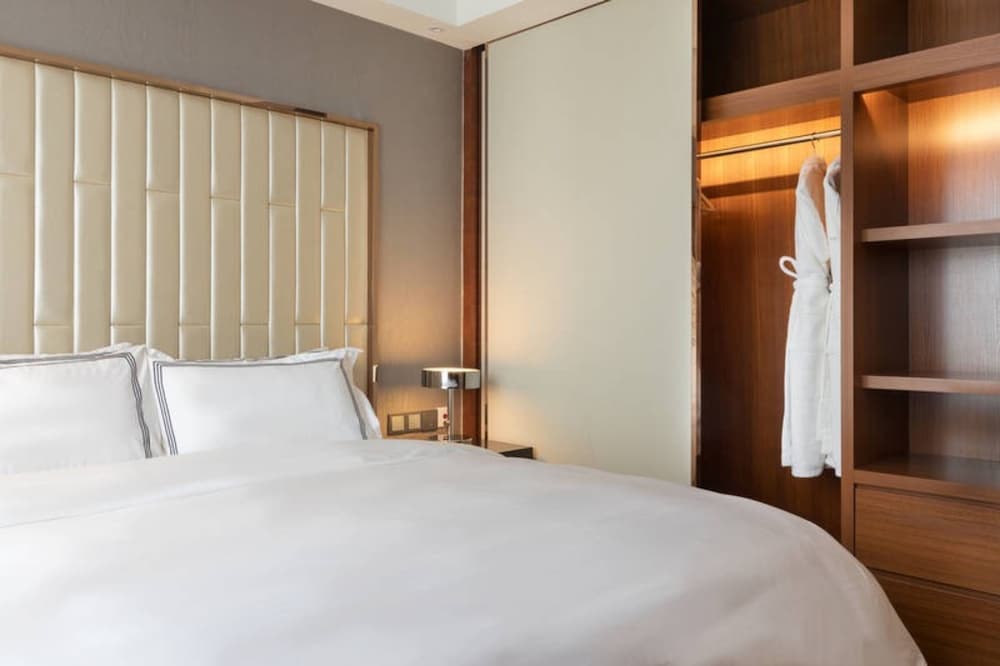 Chengdu IN Service Apartment