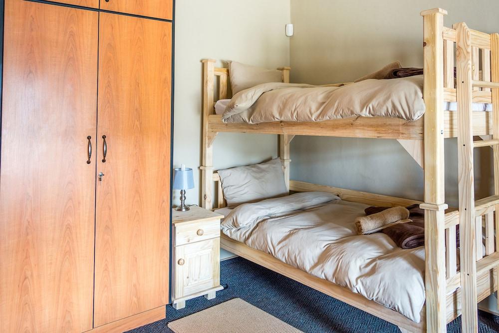 Sea View Backpackers - Hostel