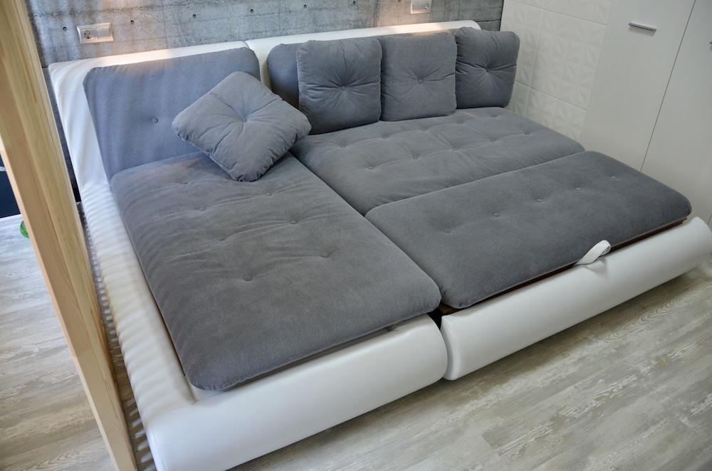 Central Art Studio H1