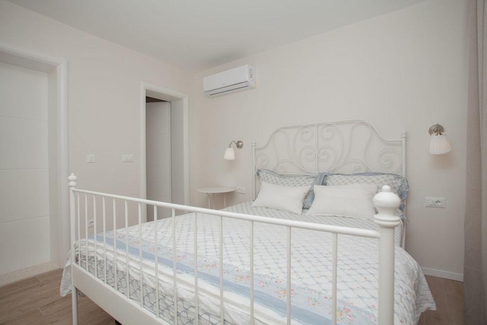 Guesthouse Augusta Insula