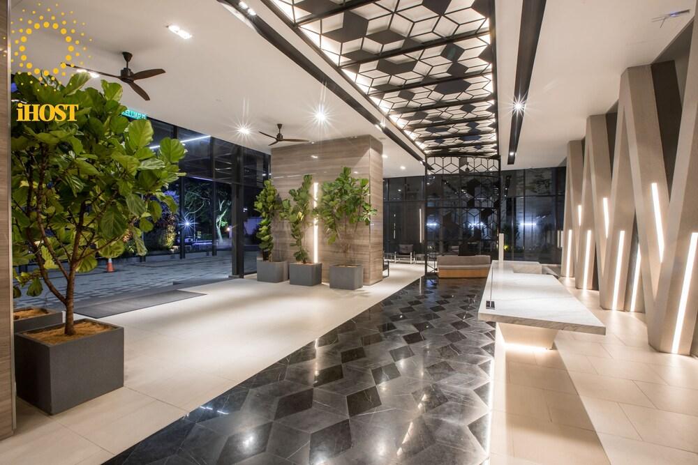 Expressionz Professional Suites by Ben