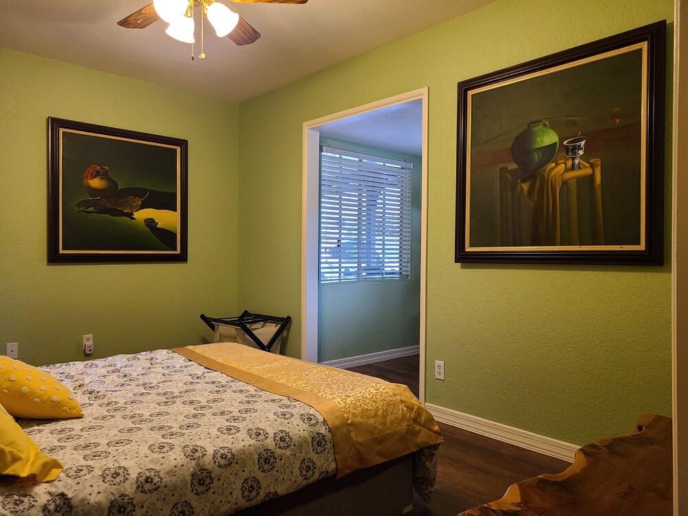 Beautiful Home with Red Rock View