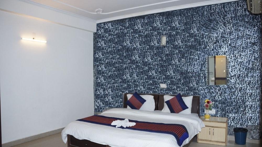 Maxfort Airport Hotel