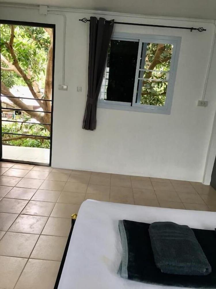 Hotel 4U Koh Tao - Hostel