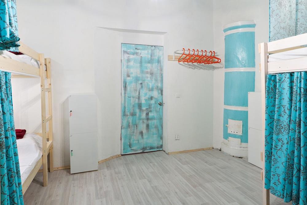 Wanderlust - Hostel