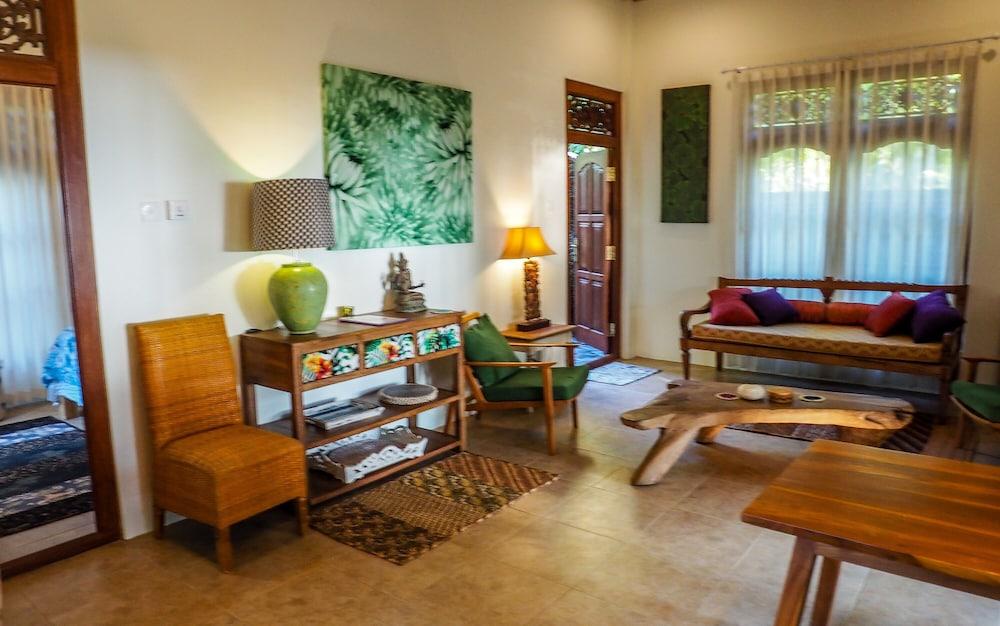 Devi's Place Tejakula