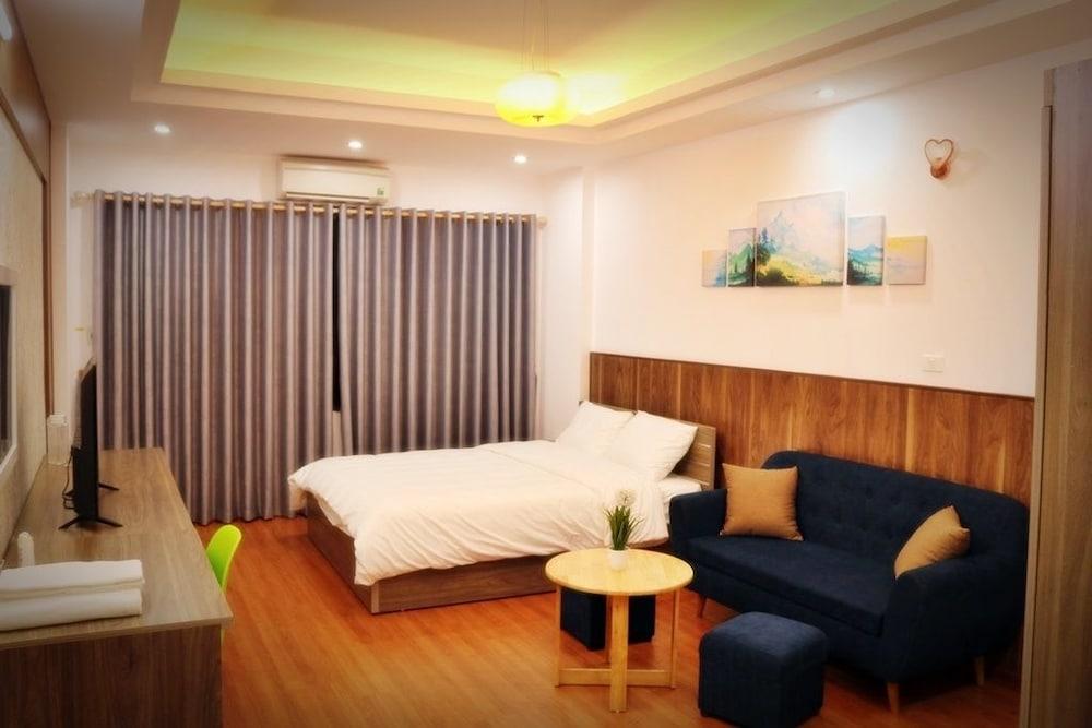 Charm House and Cafe