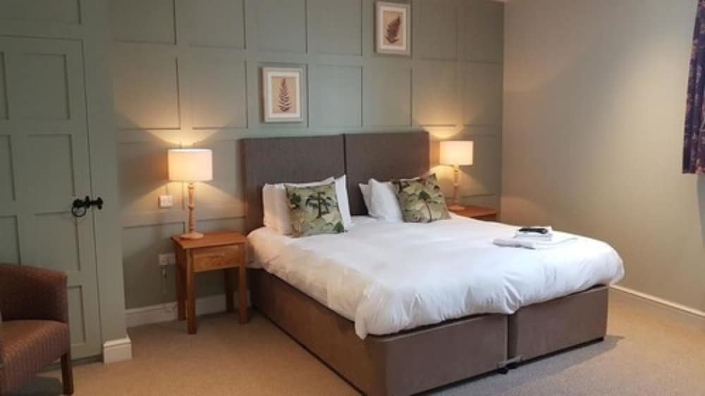 The Kings Arms Hotel - Inn