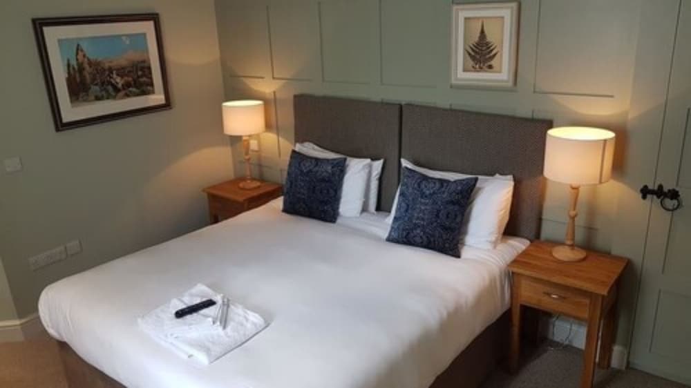 The Kings Arms Hotel - Inn