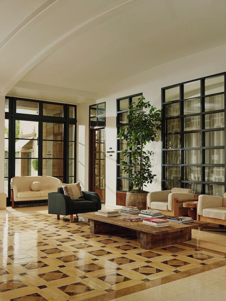 The Maybourne Beverly Hills, Maybourne