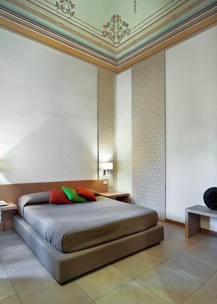 Vittorio Veneto Hotel