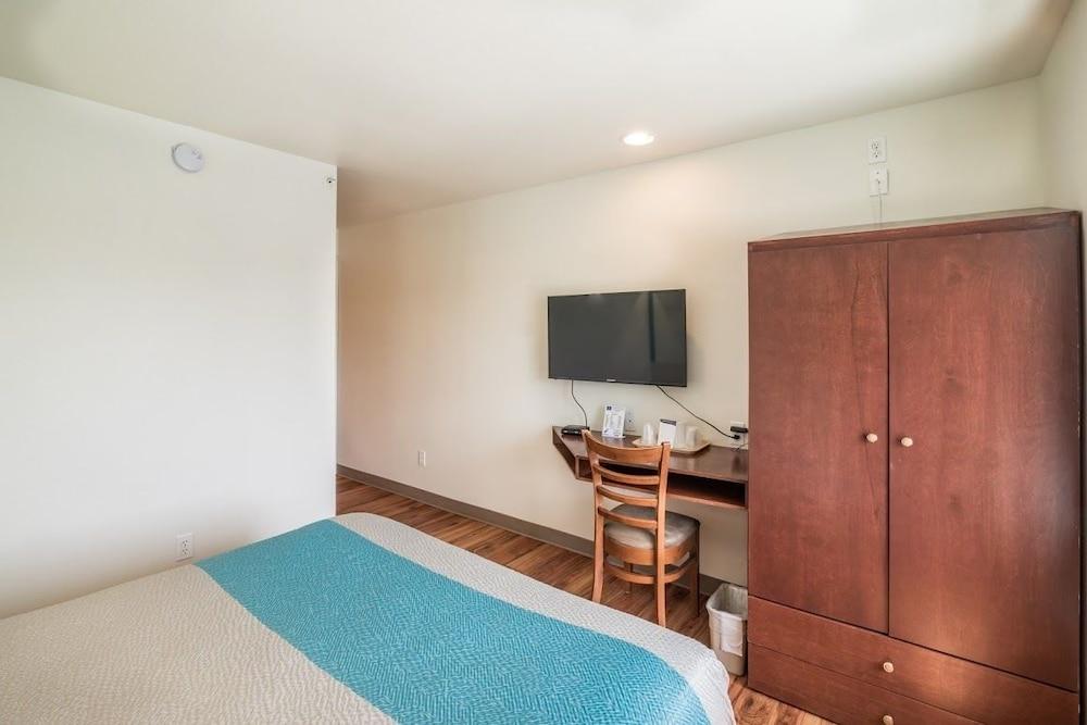 Motel 6 Idaho Falls, ID - Snake River