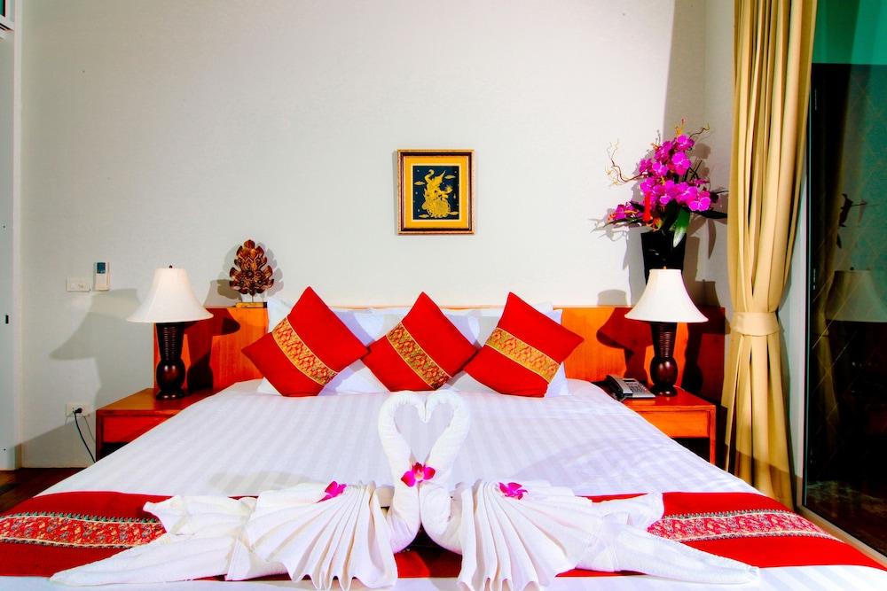 Samui Island Beach Resort & Hotel