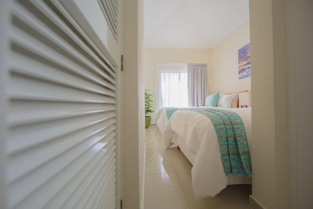 Isla Mazatlan Residence Club