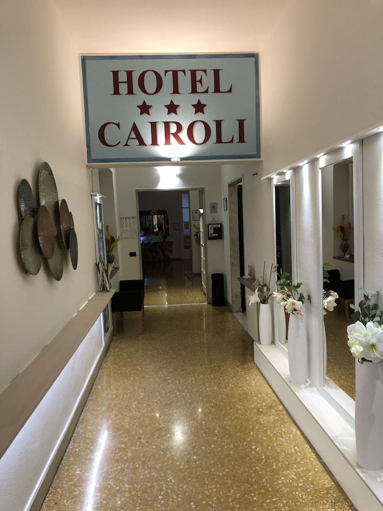 Hotel Cairoli