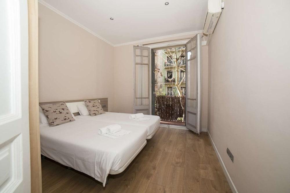 Sagrada Familia Apartment