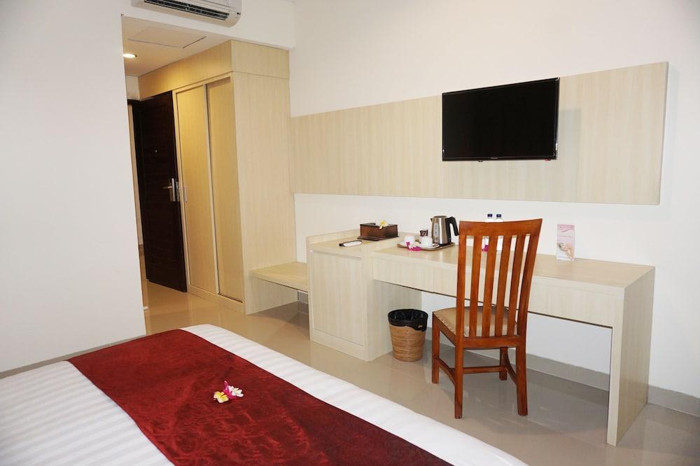 Puri Saron Senggigi Hotel