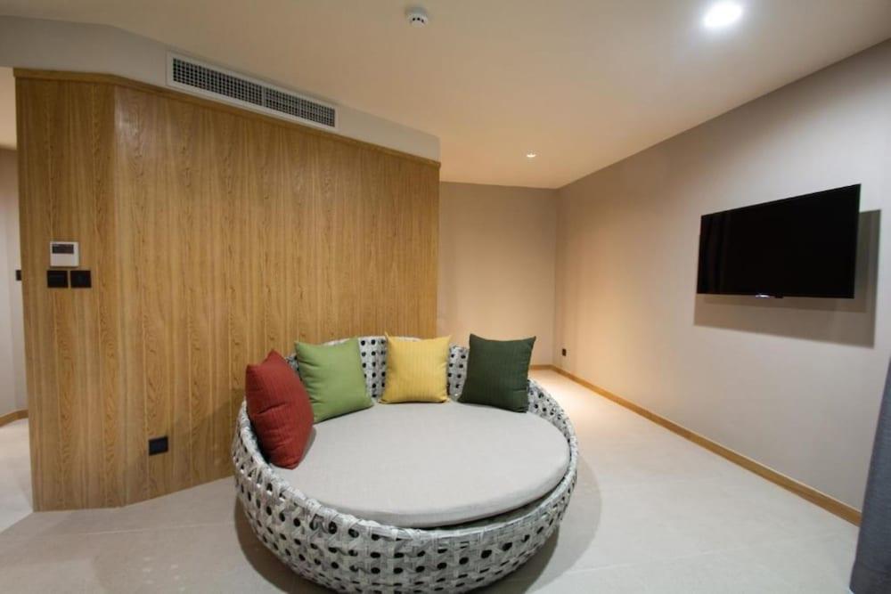 Andaman Cannacia Resort & Spa