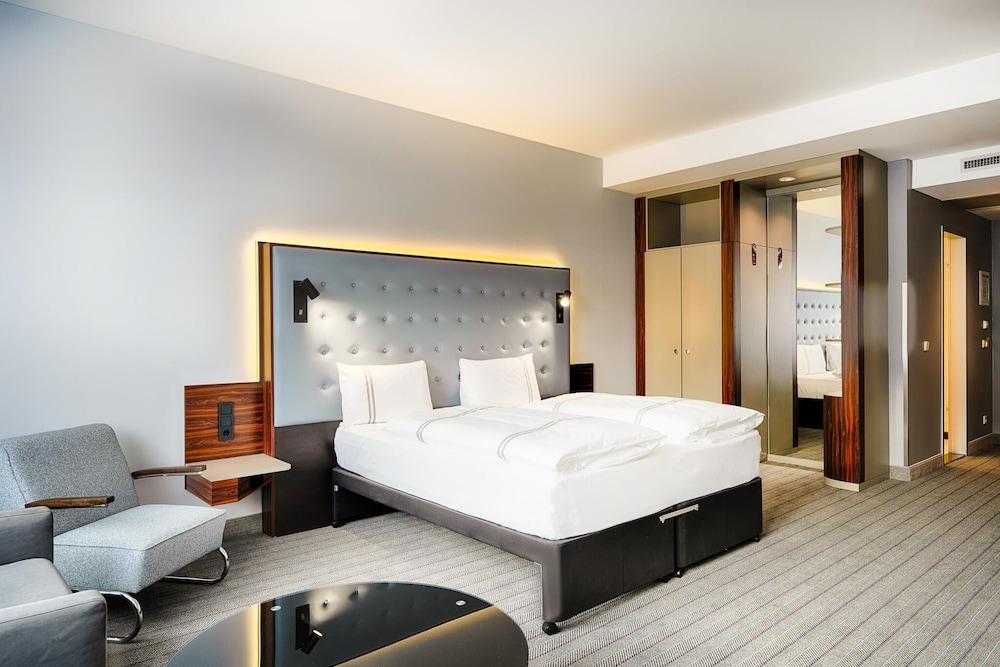 Premier Inn Köln City Mediapark