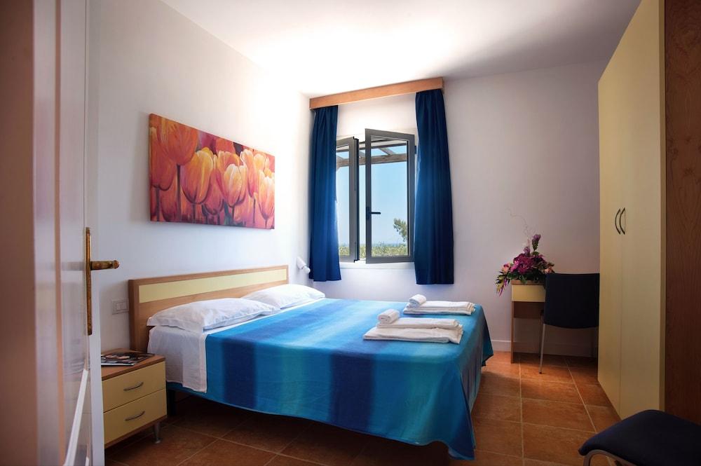 Hotel Residence Oasi d'Oriente