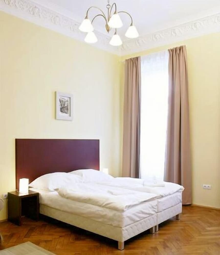 RiverView Palace Apartments