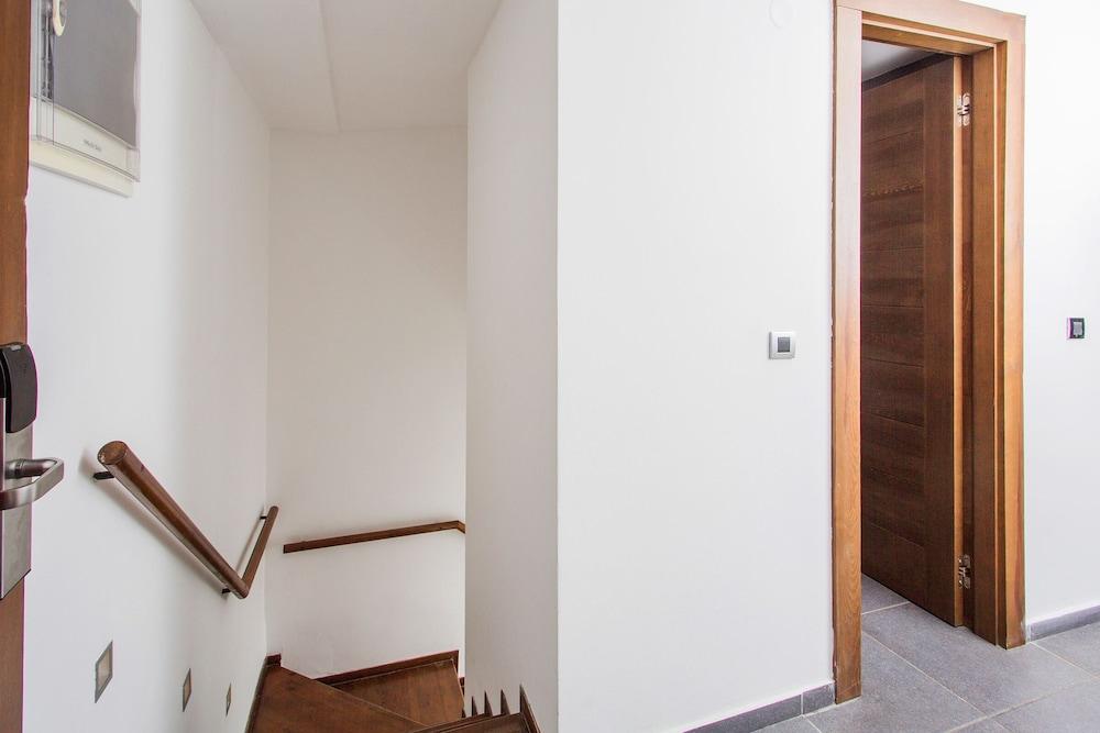 Avala Resort & Villas