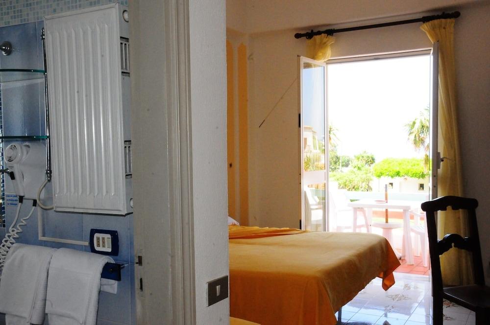 Hotel Belsole Ischia