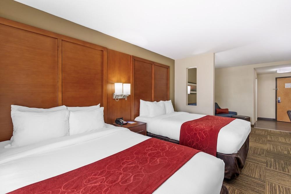 Comfort Suites Brunswick