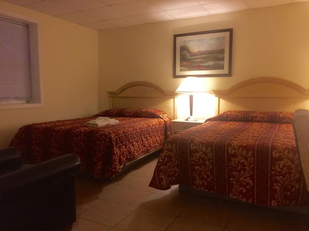 Hotel Charlee Villas by the Beach