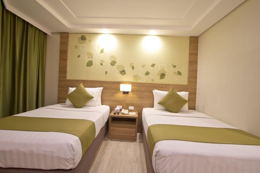 Crown Regency Hotel Makati