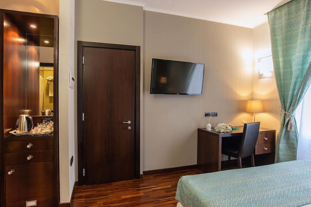 Merulana Inn Guest House