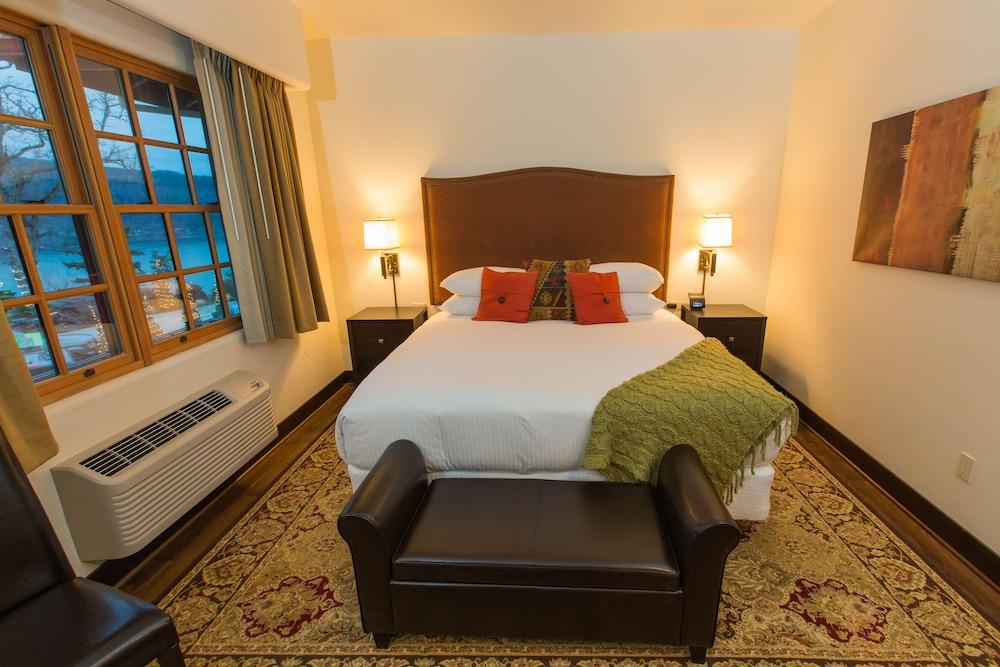 Columbia Cliff Villas Hotel