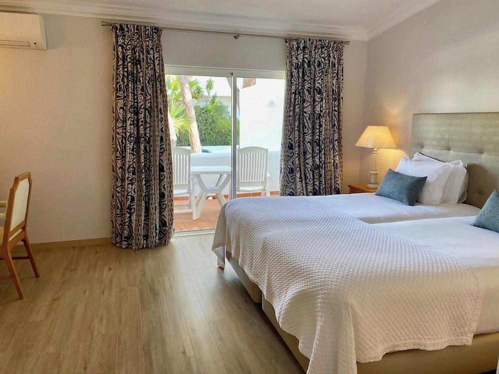 Vale Do Garrão Villas