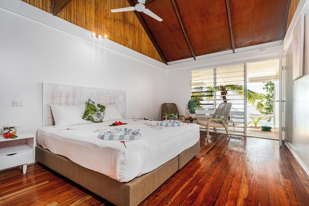 Beachcomber Island Resort