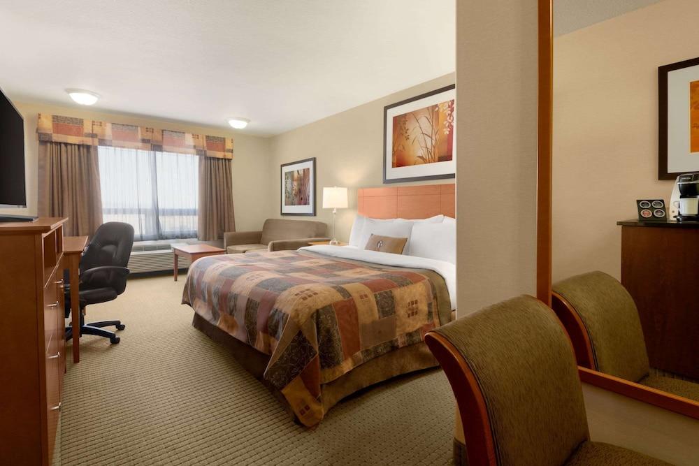 Ramada by Wyndham Drayton Valley
