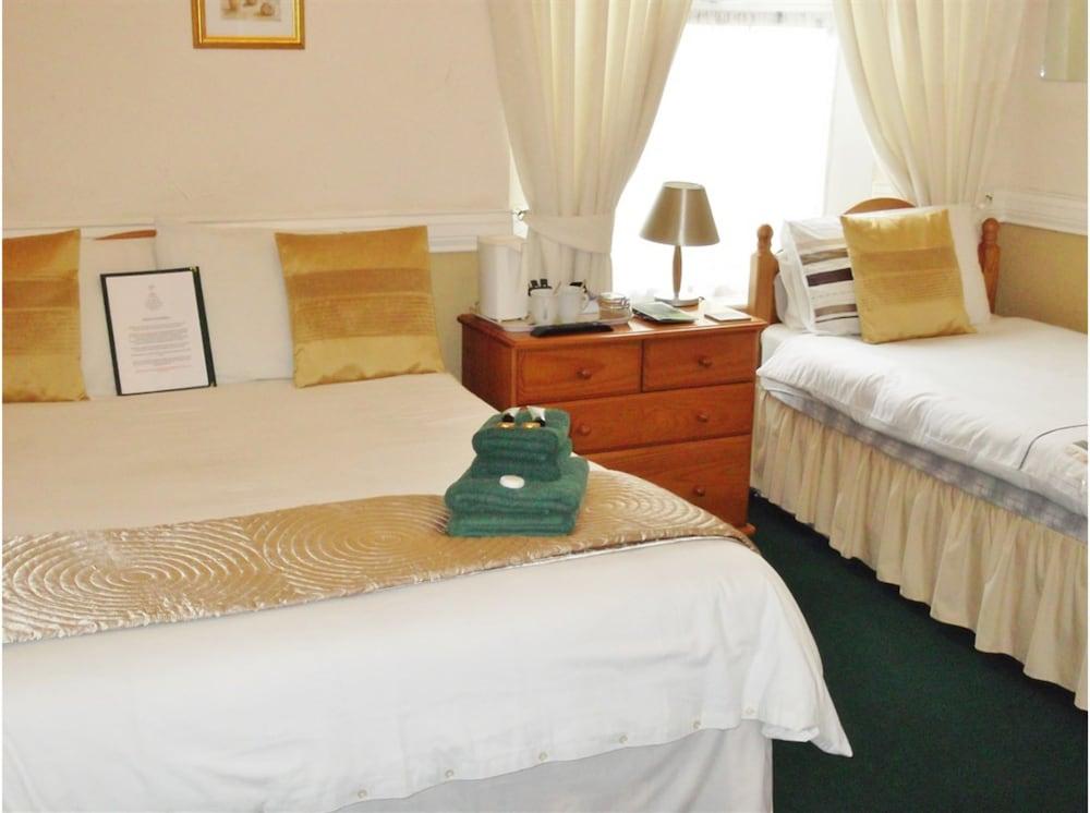 Wayfarer Guest House