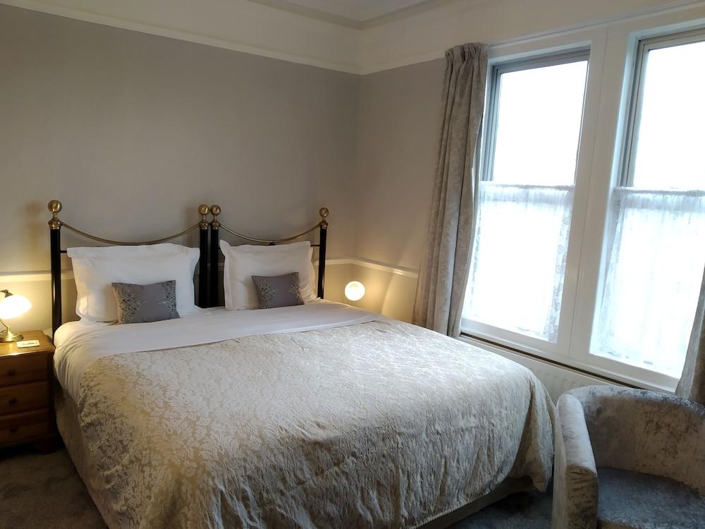 Anton Guest House B&B