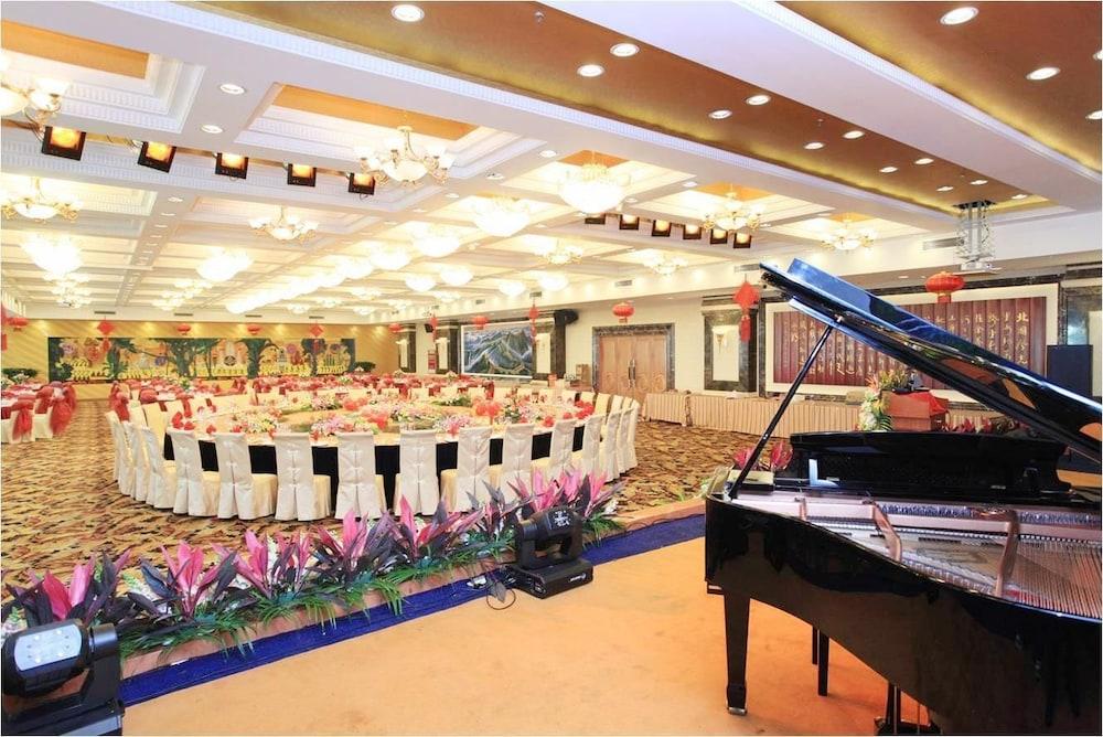 Economic Trade Hotel