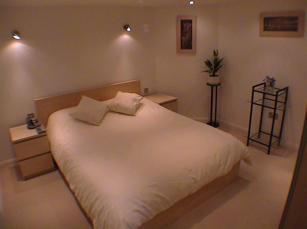 Earle House Serviced Apartments